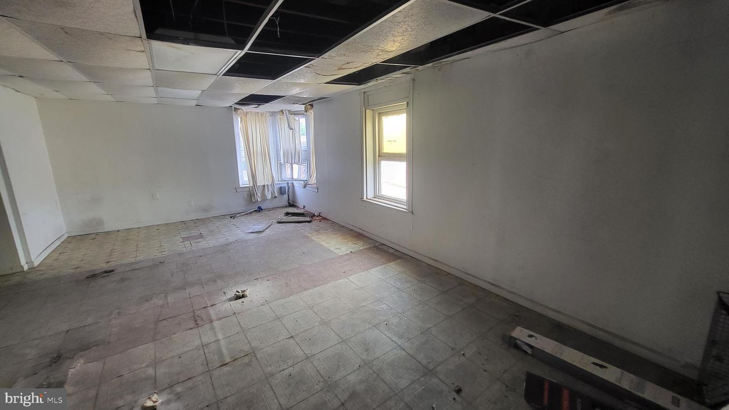 3224-26 W York St Property Photo 17