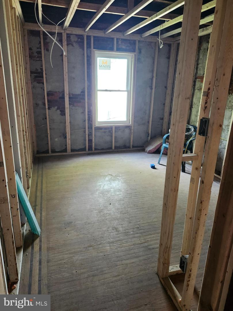 5741 Arch St Property Photo 16