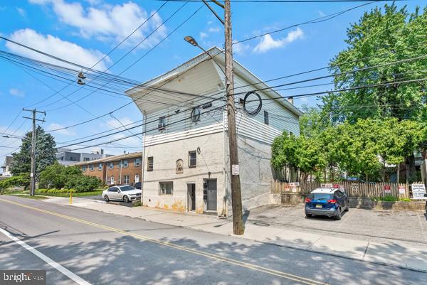 422 Fountain St Property Photo 2