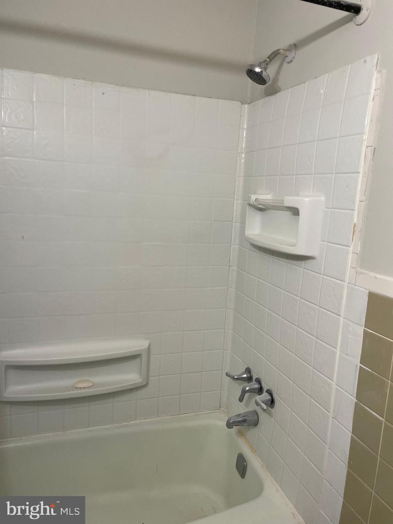 4818 Unruh Ave Property Photo 12
