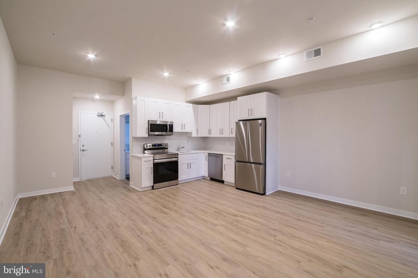 1330 S Patton St #unit 410 Property Photo 1