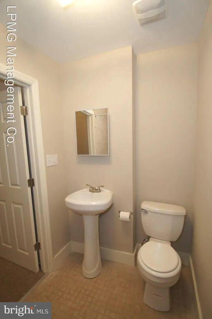 2106 N 20th St Property Photo 16