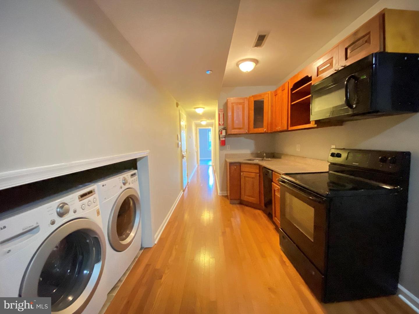 1811 Cecil B Moore Ave #c Property Photo 1