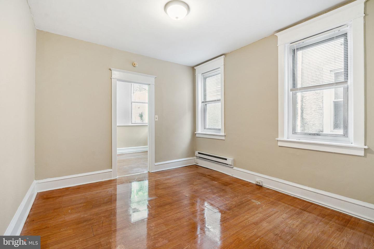 5847 Hadfield St Property Photo 18