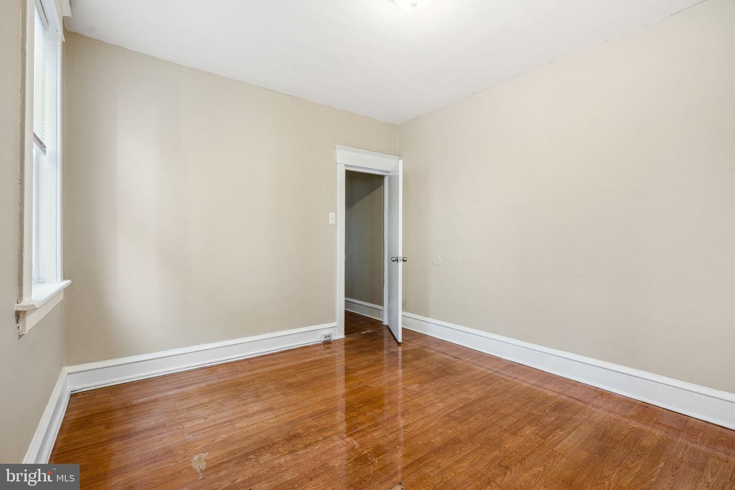 5847 Hadfield St Property Photo 19