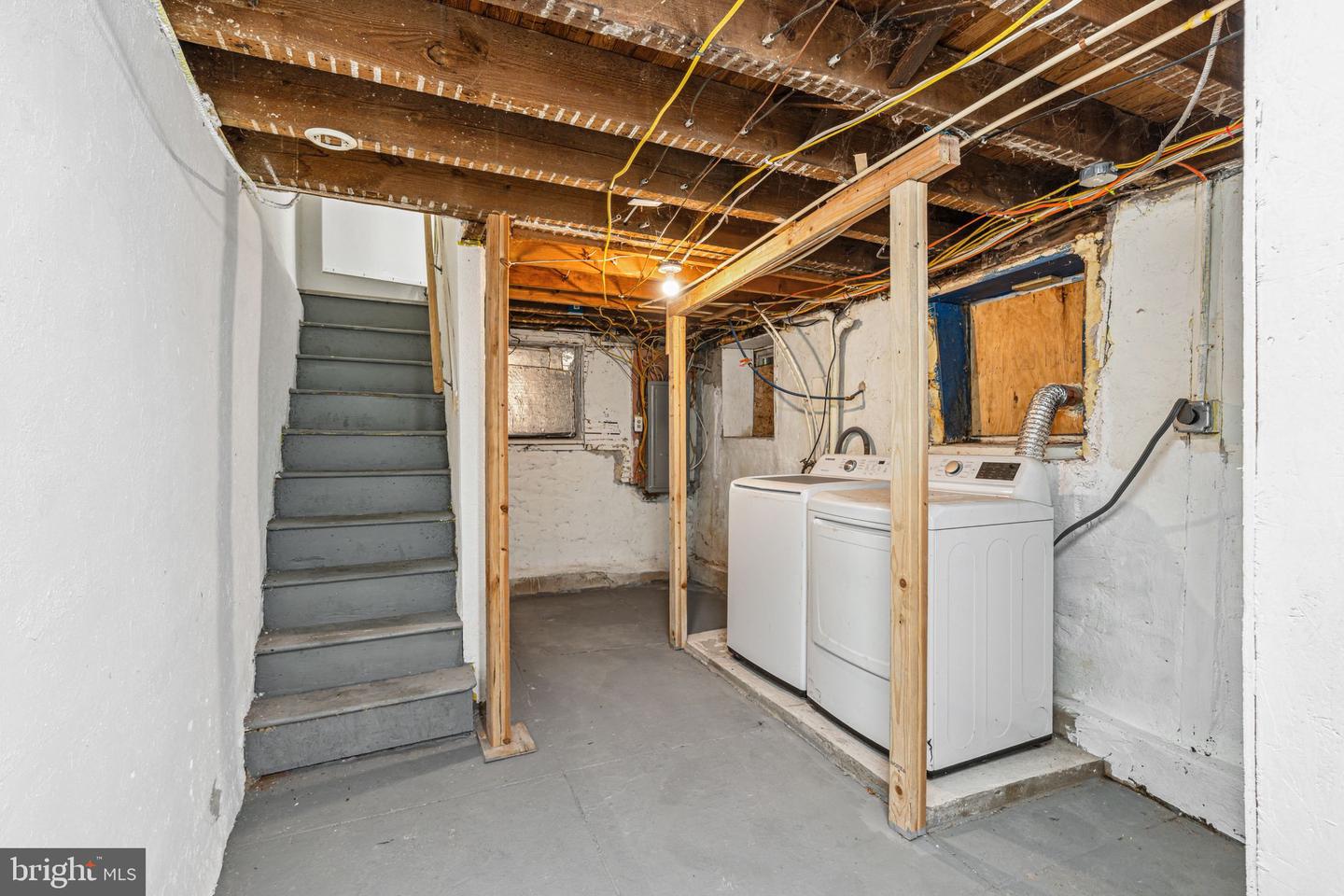 5847 Hadfield St Property Photo 22
