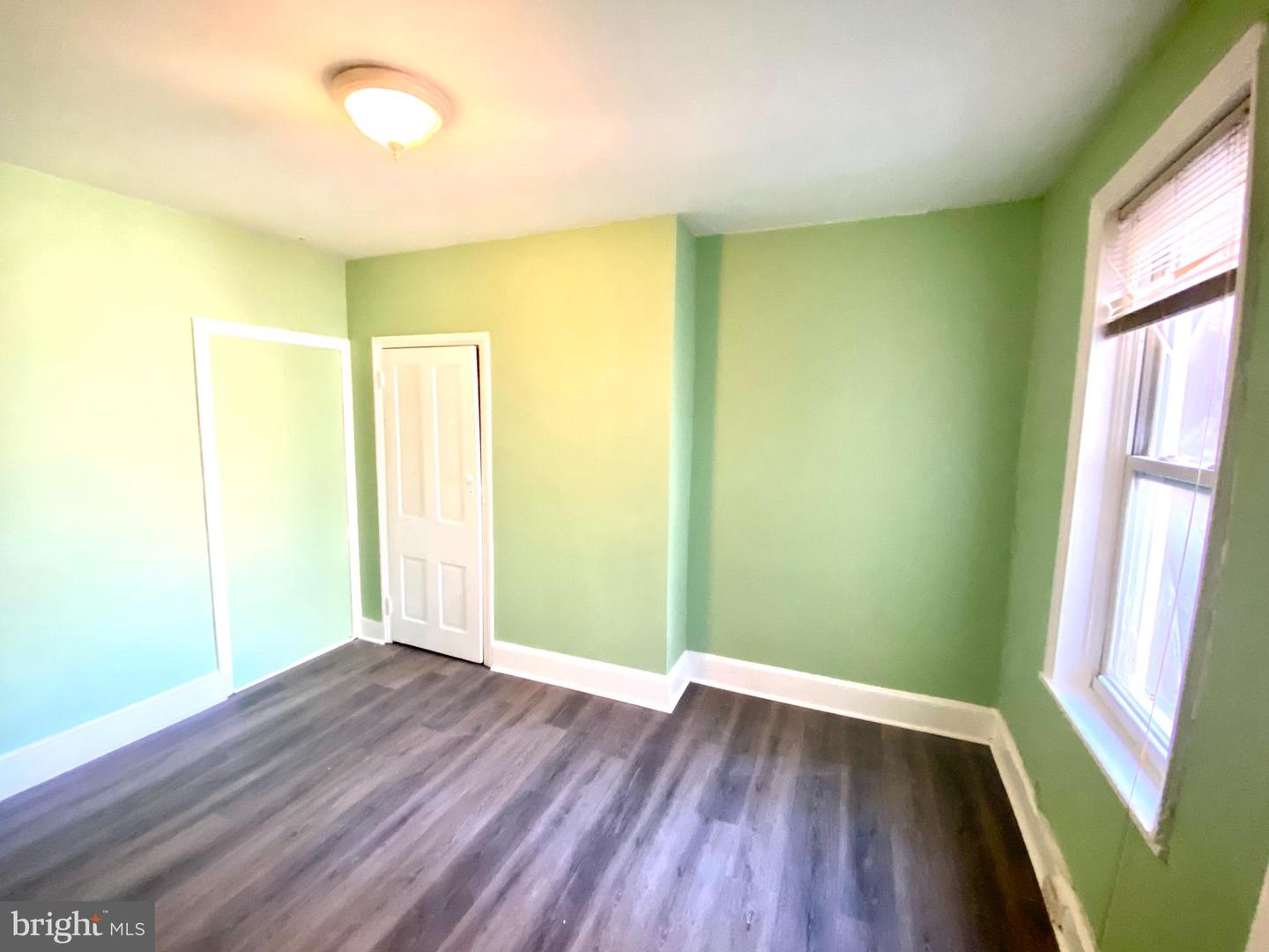 1107 W Colona St Property Photo 4