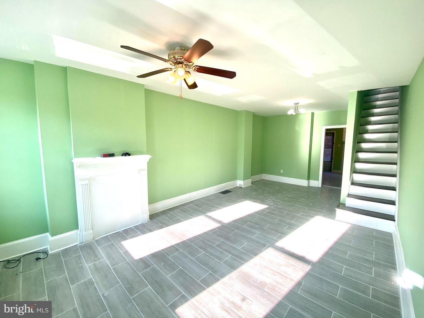 1107 W Colona St Property Photo 8