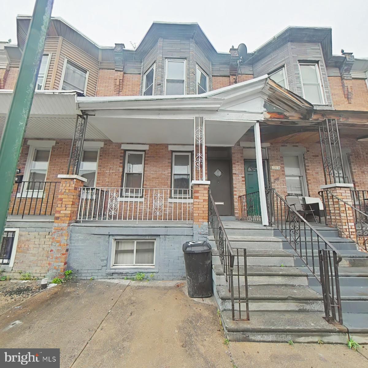 4019 N MARSHALL ST Property Photo 1