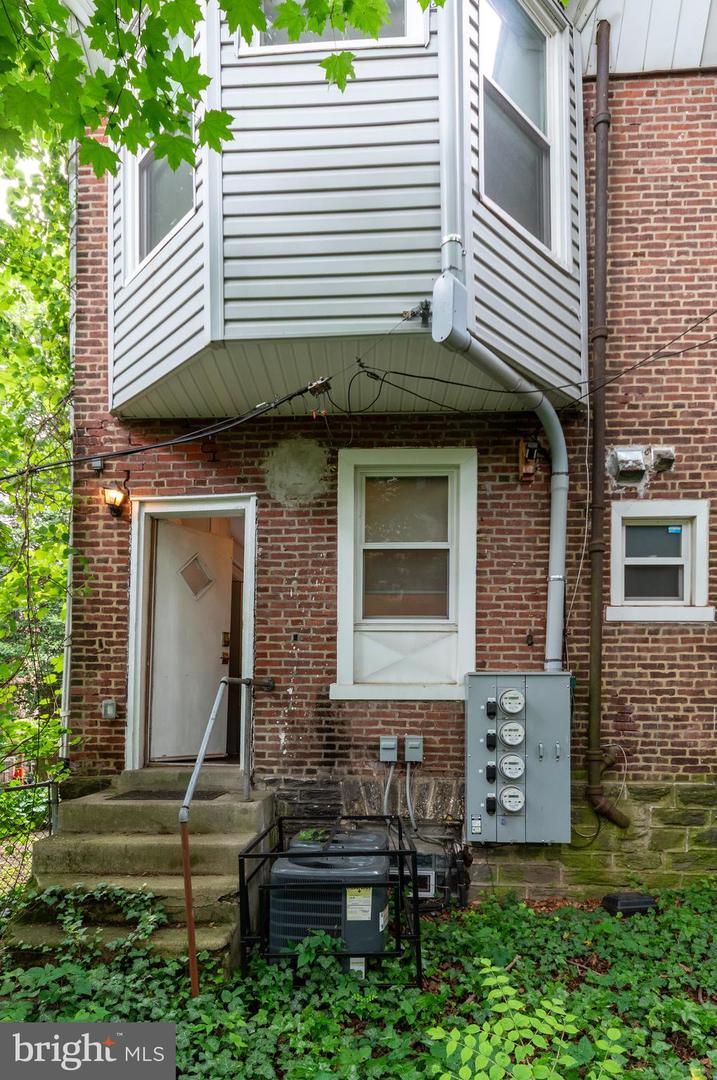 539 E Brinton St Property Photo 41