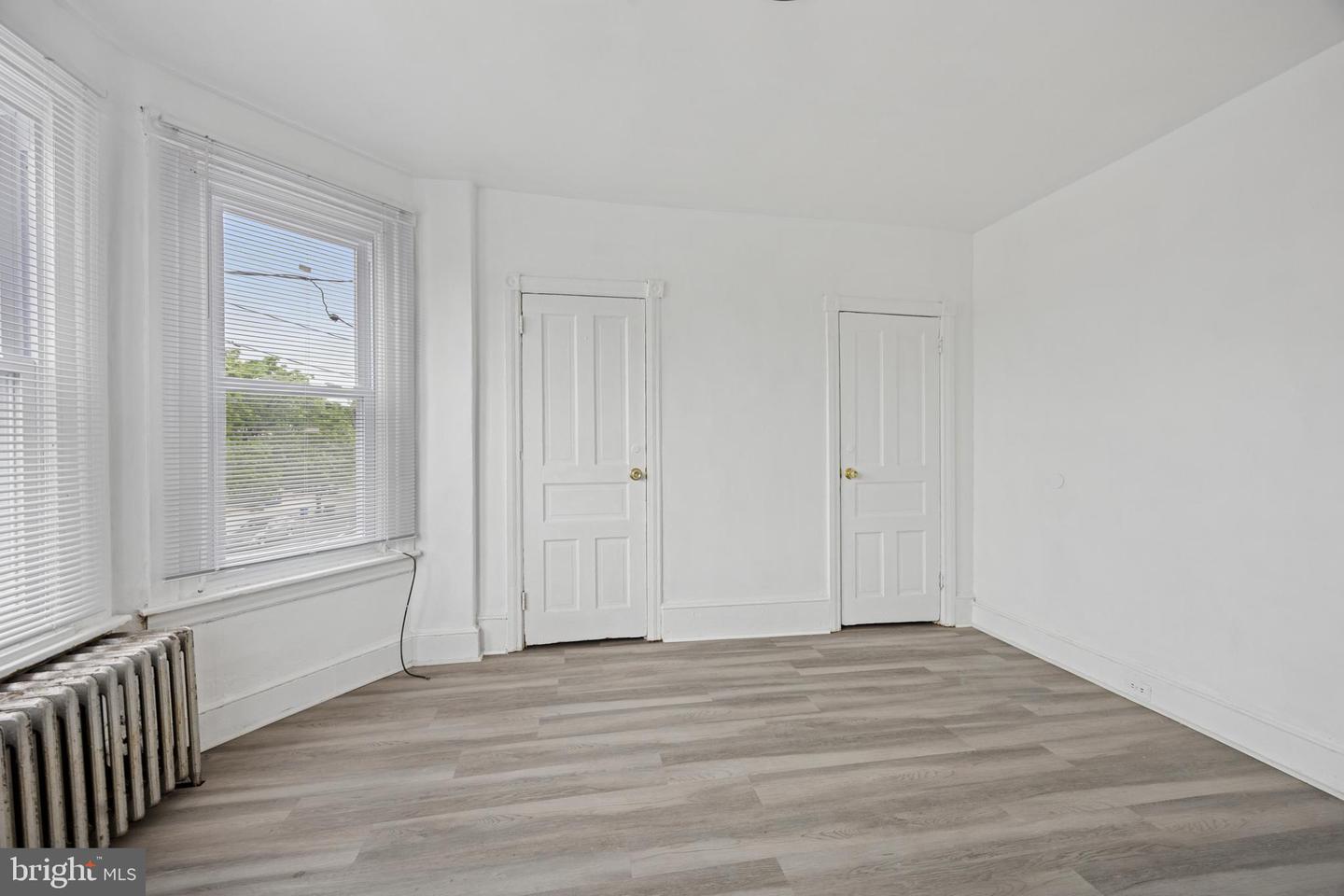 6111 Pine St #apt 2 Property Photo 6