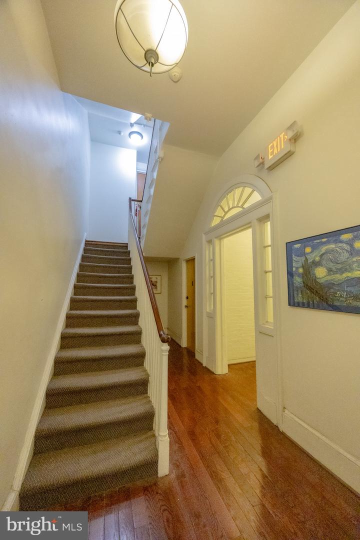 1205 Spruce St #4 Property Photo 4