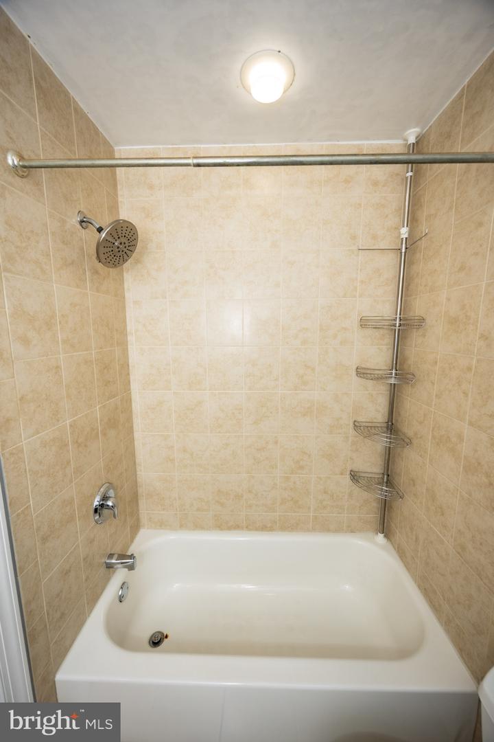 1205 Spruce St #4 Property Photo 13