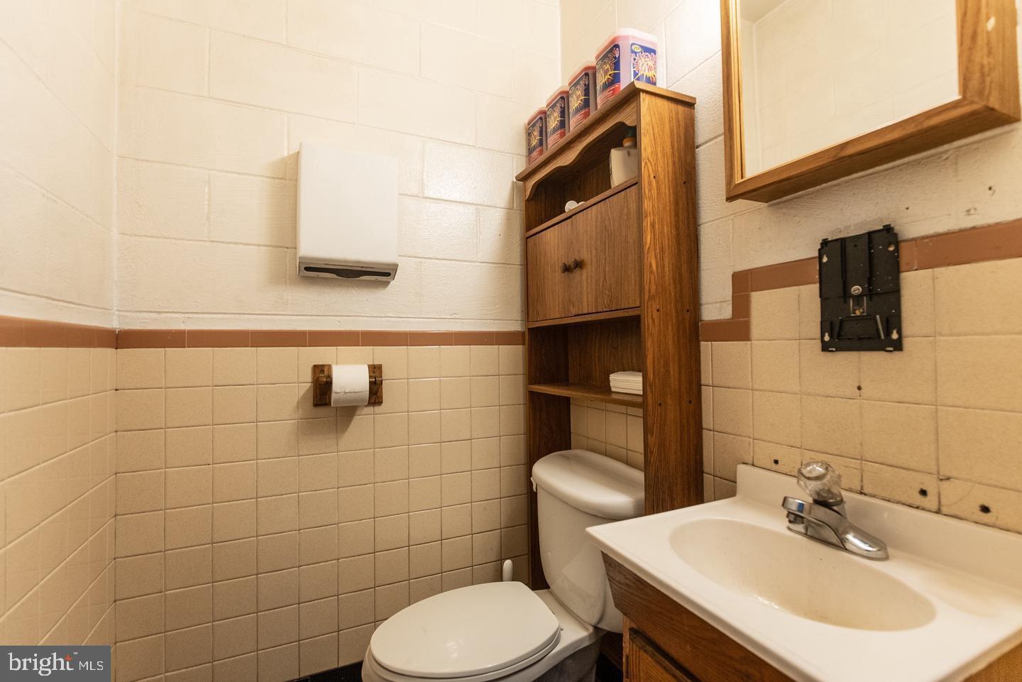 8685 Torresdale Ave Property Photo 12