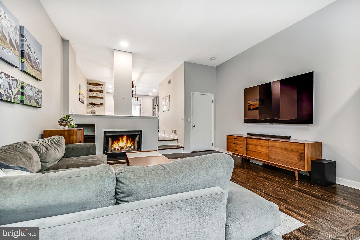 2947 Pennsylvania Ave Property Photo