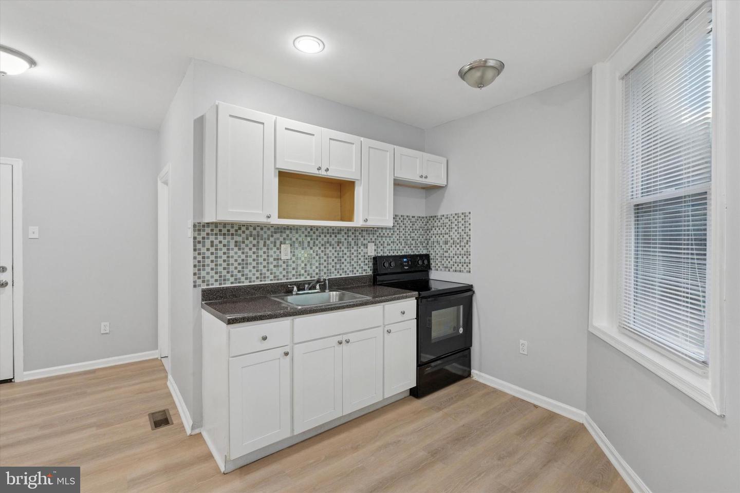 1809 W Venango St Property Photo 4