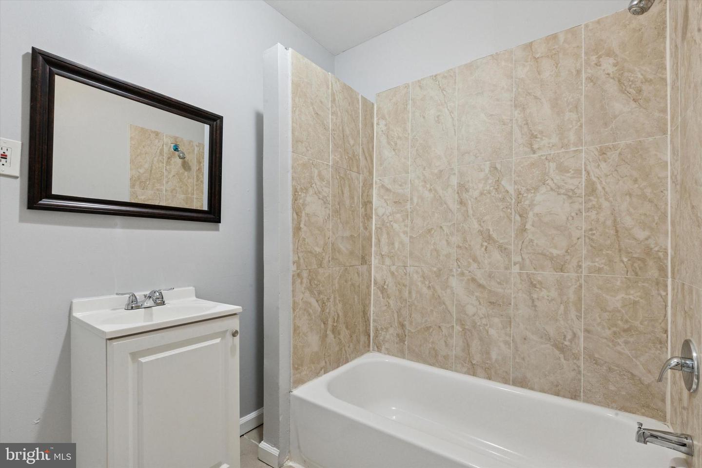 1809 W Venango St Property Photo 7
