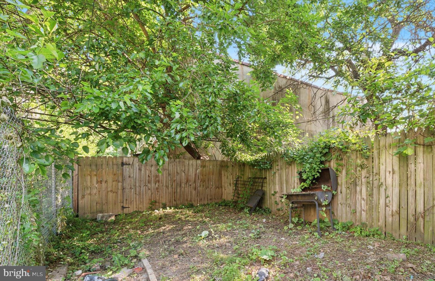 1809 W Venango St Property Photo 8