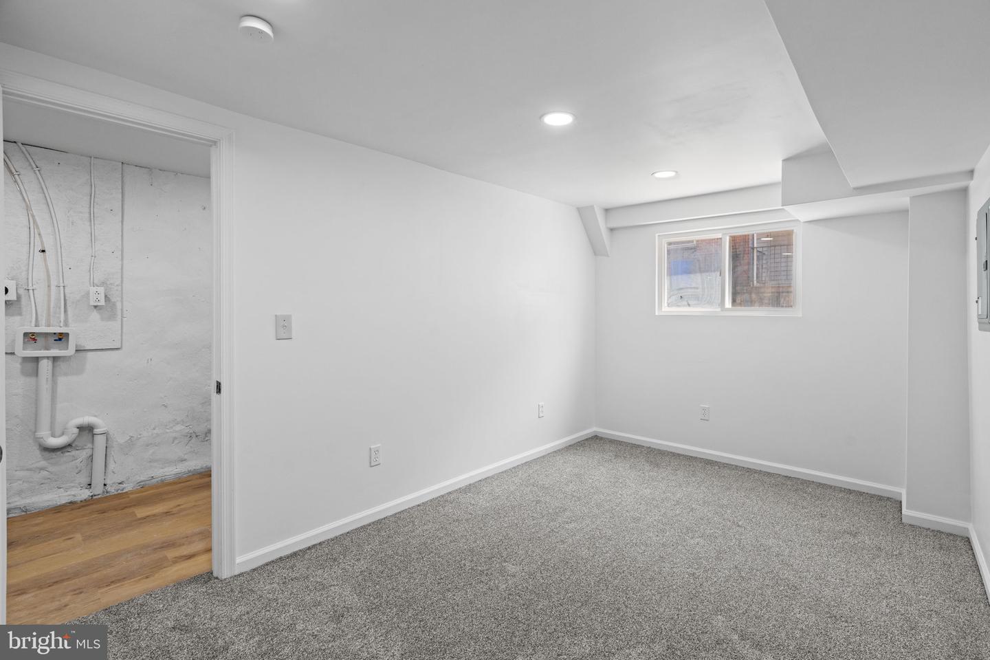 1848 Lindley Ave Property Photo 20