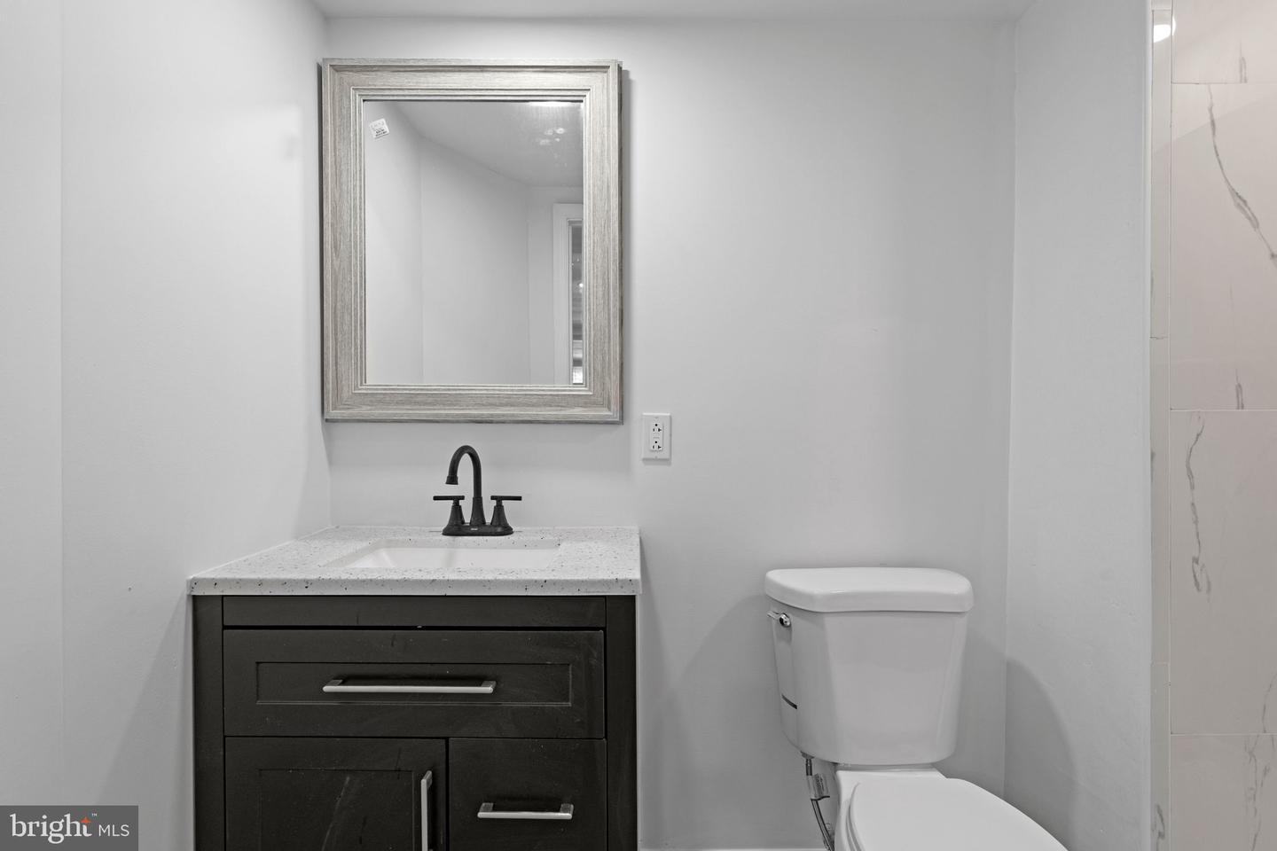 1848 Lindley Ave Property Photo 25