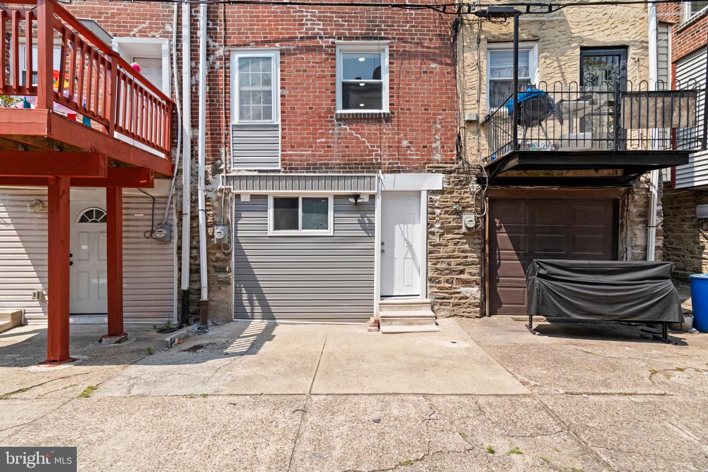 1848 Lindley Ave Property Photo 27