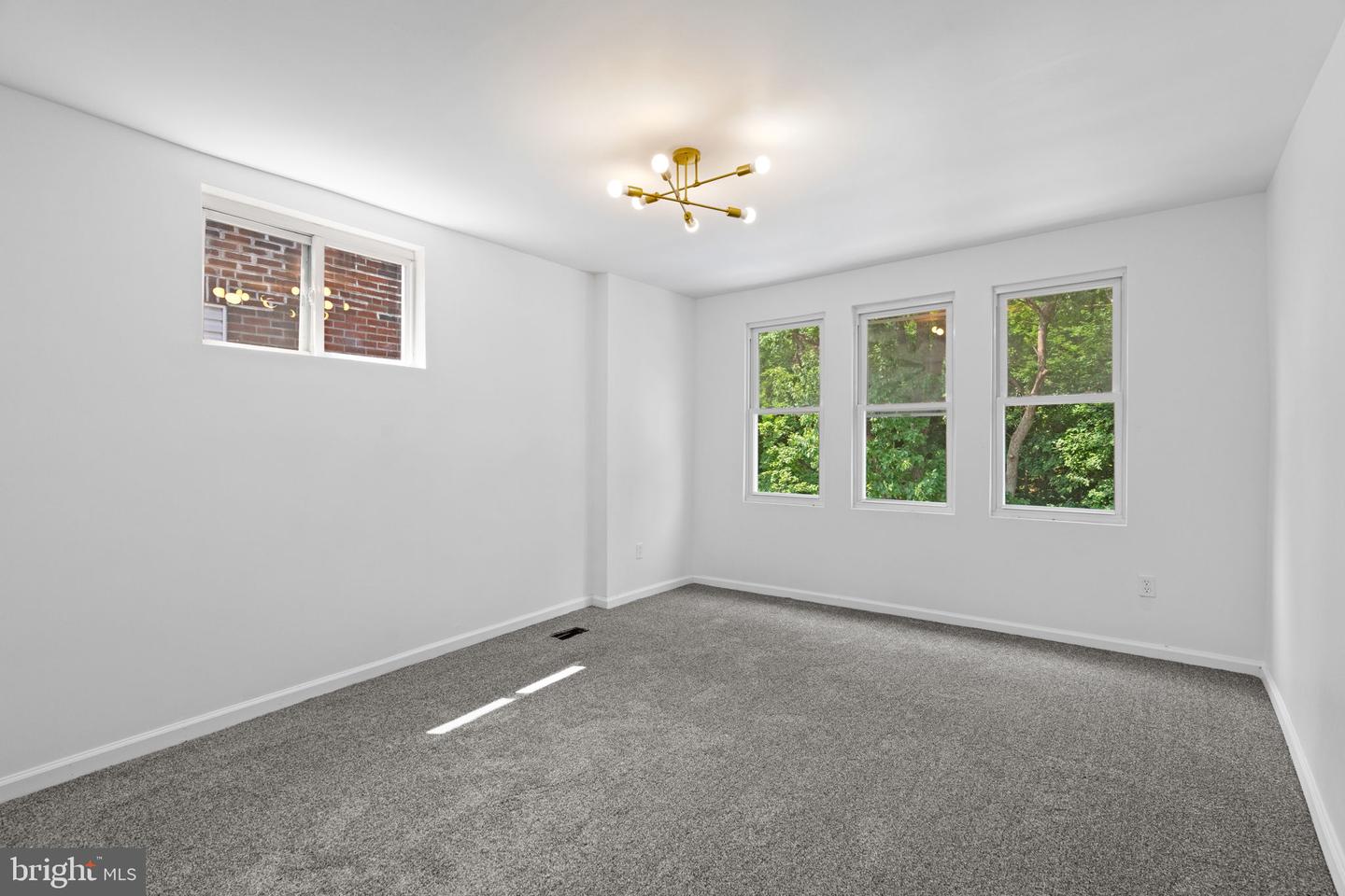 1848 Lindley Ave Property Photo 31