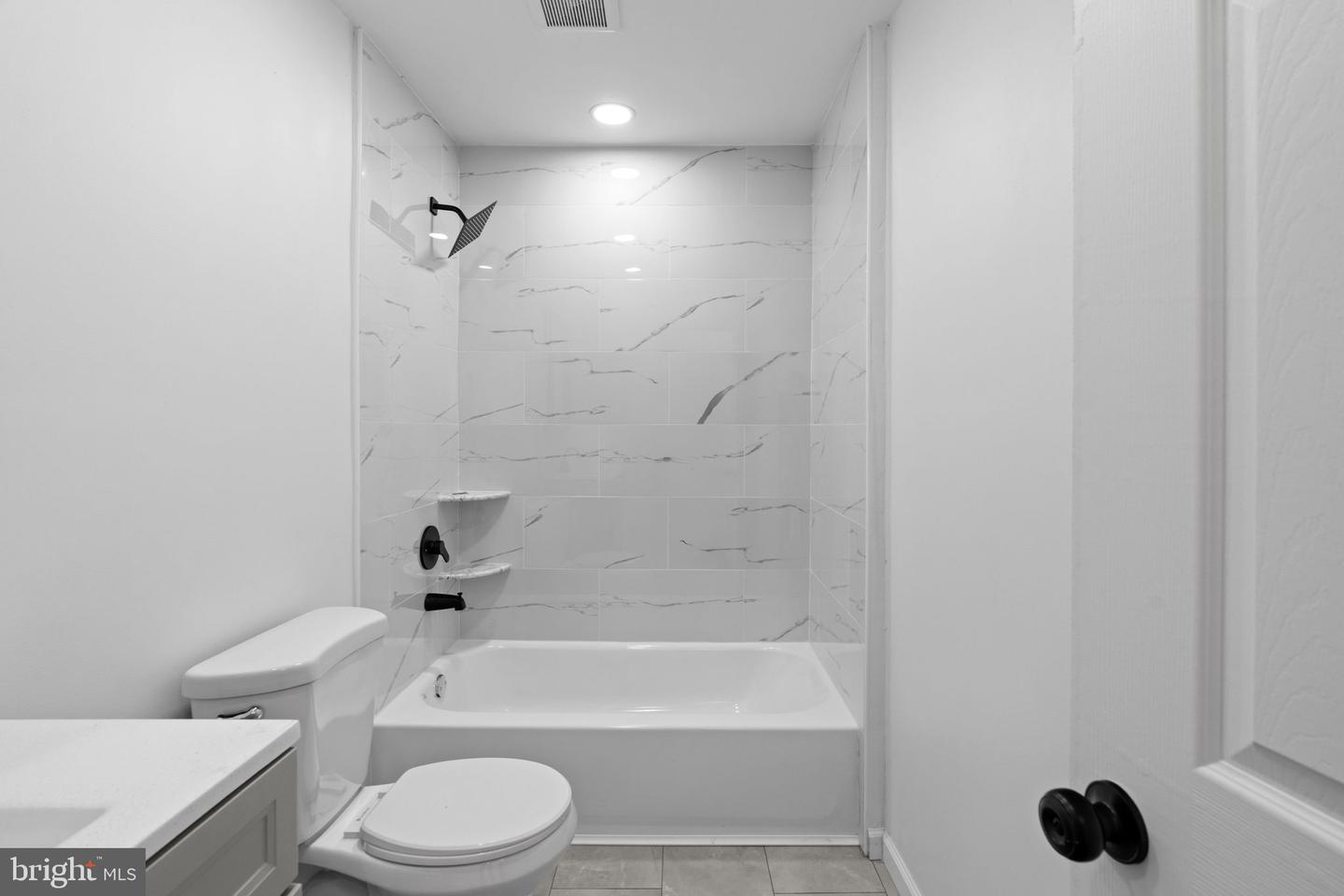 1848 Lindley Ave Property Photo 36