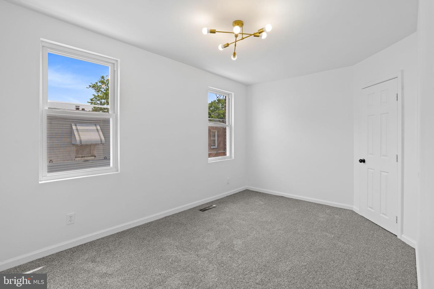 1848 Lindley Ave Property Photo 39