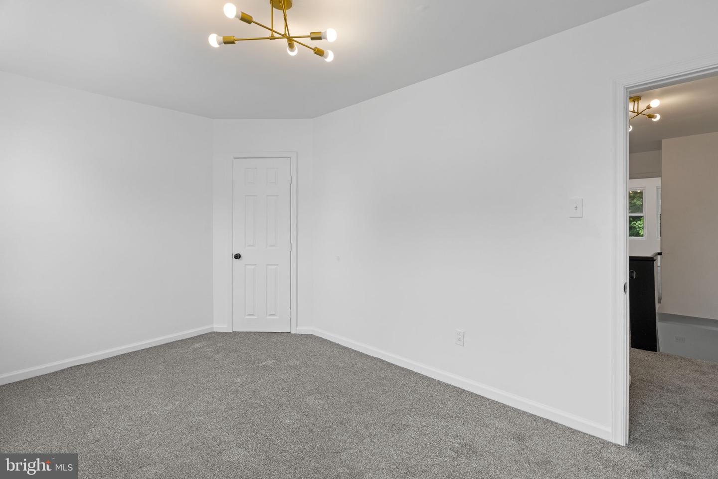 1848 Lindley Ave Property Photo 40