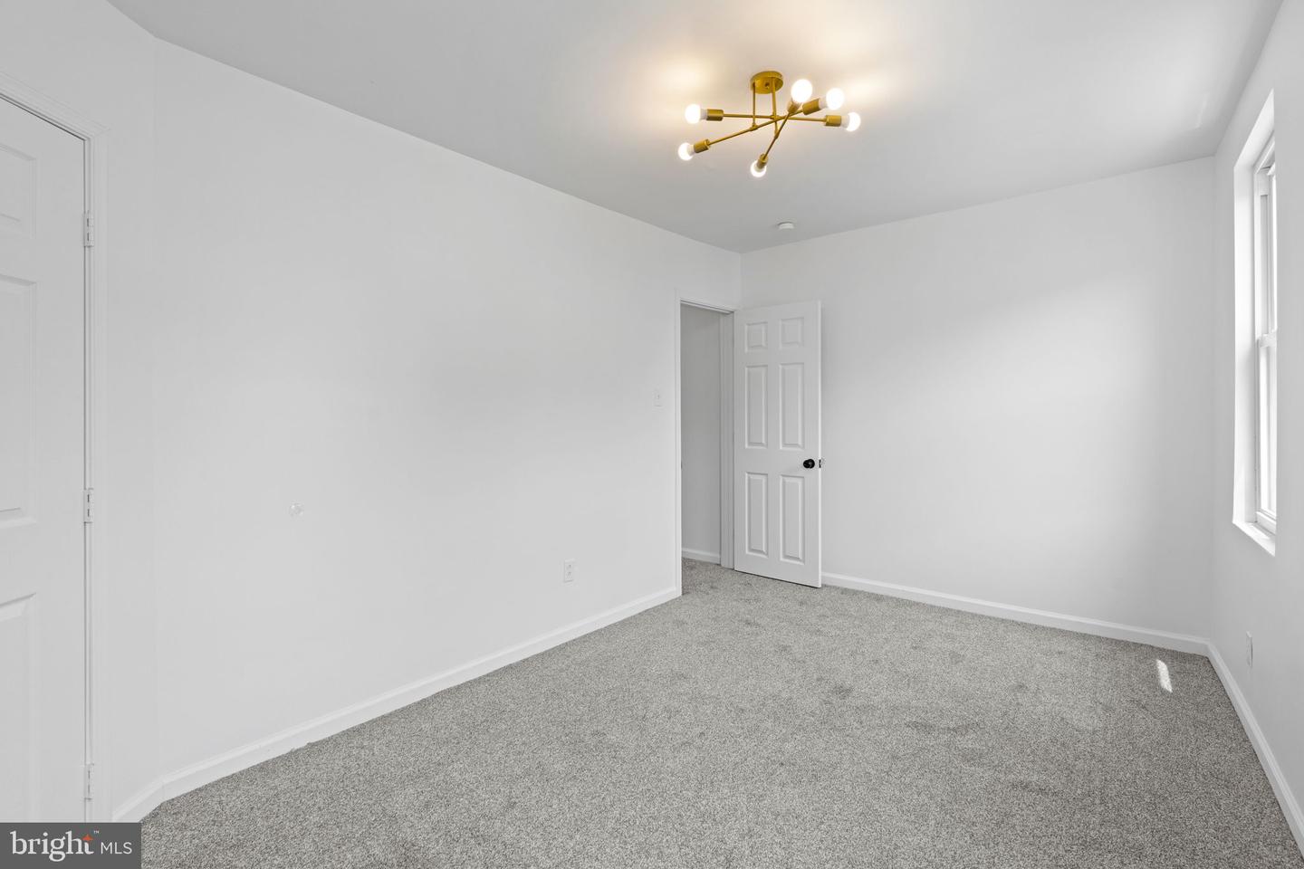 1848 Lindley Ave Property Photo 41