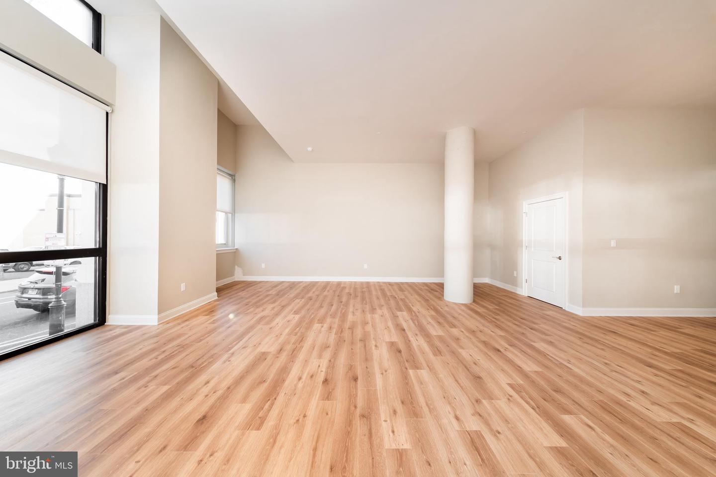 2121-41 Market St #108 Property Photo 2