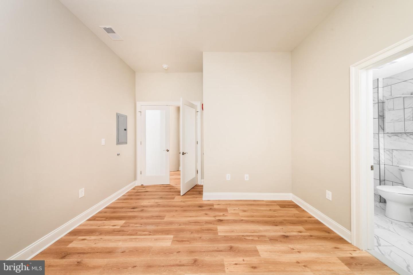 2121-41 Market St #108 Property Photo 11