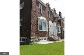 5951 Bennington St Property Photo 2