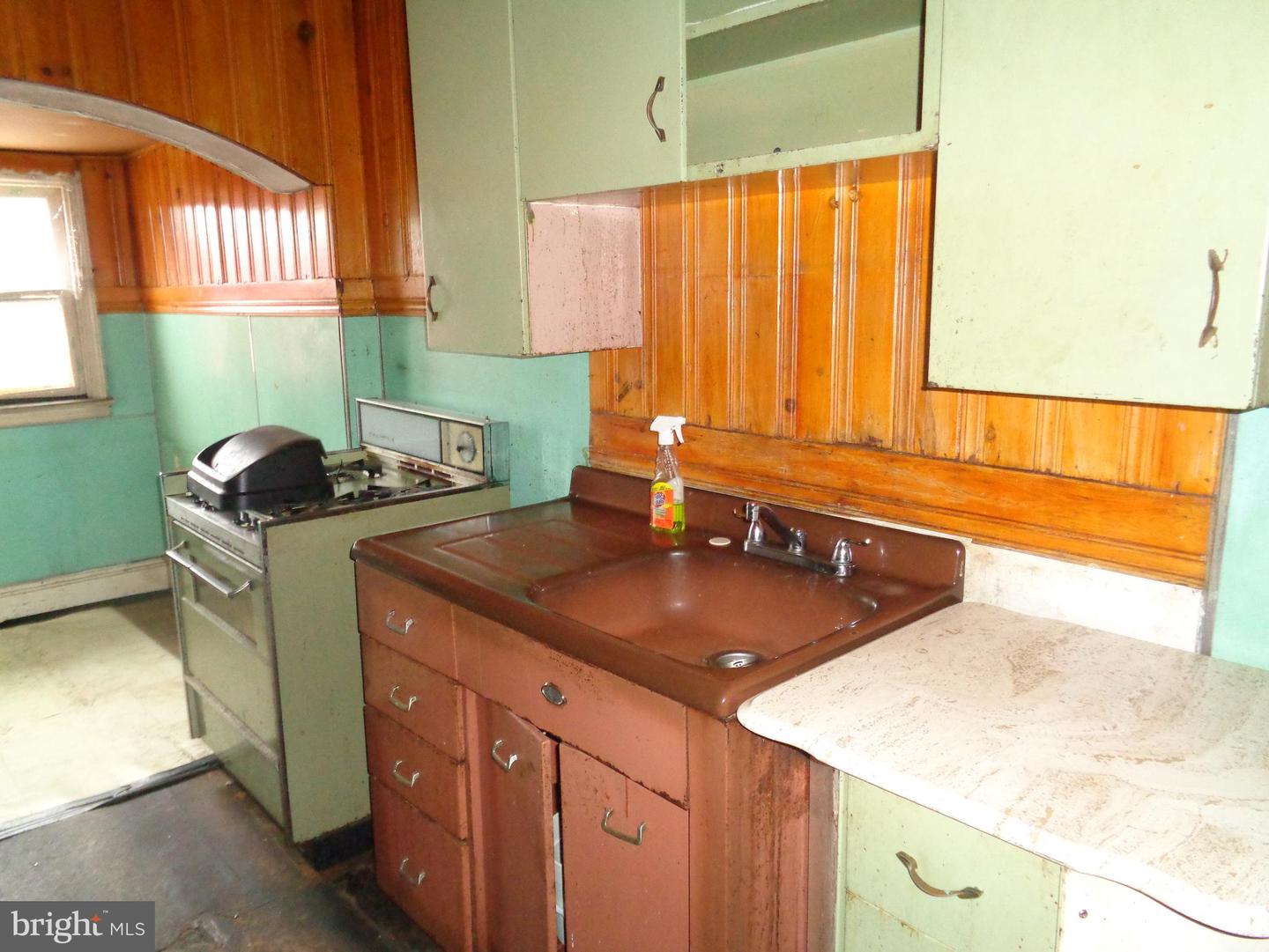 4636 Kraydor St Property Photo 6