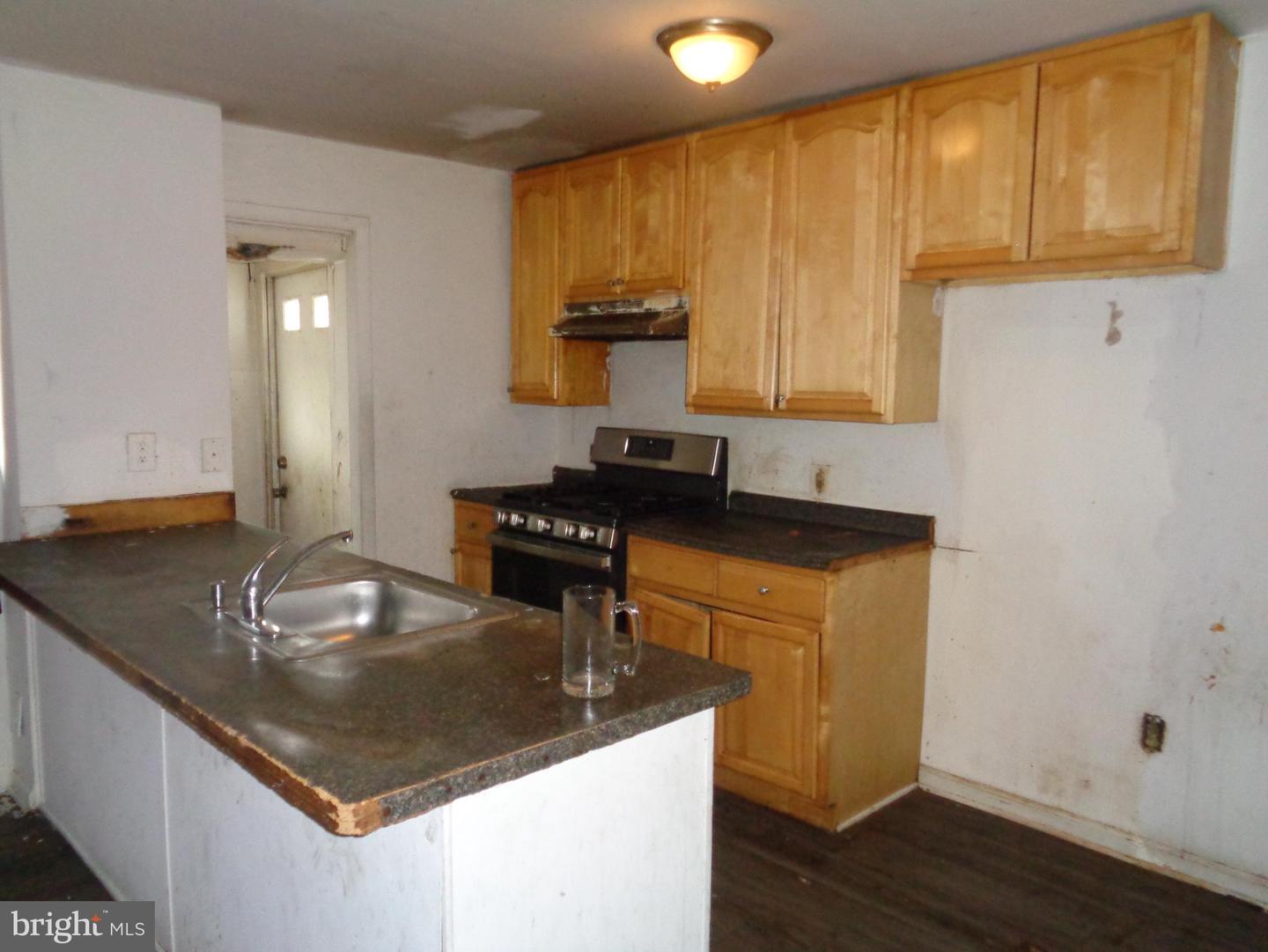 4635 Kraydor St Property Photo 4