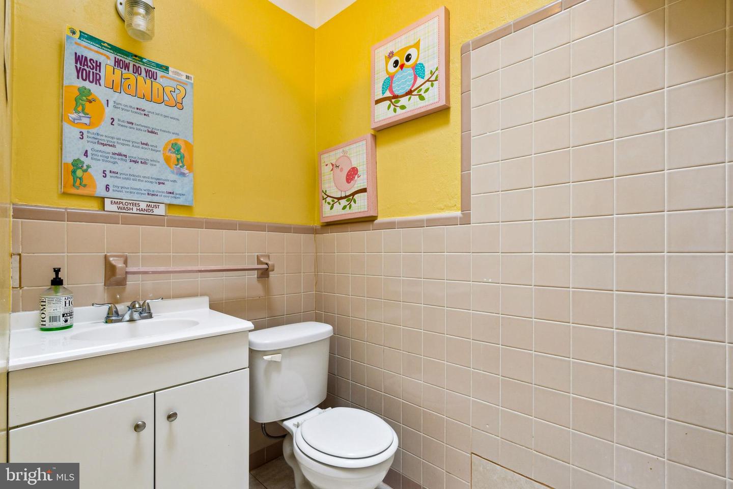 7221 W Passyunk Ave Property Photo 18