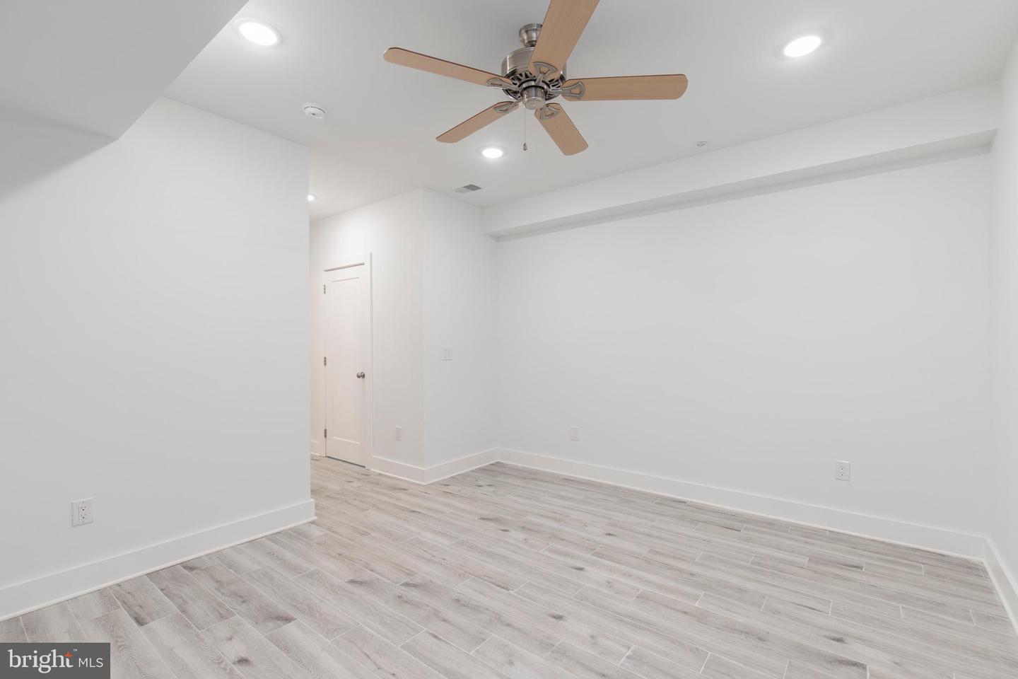 2412 W Master St #a Property Photo 23