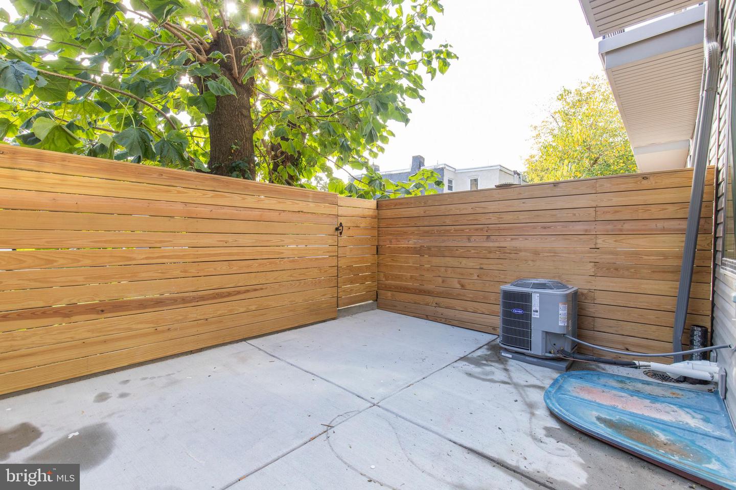 2412 W Master St #a Property Photo 27