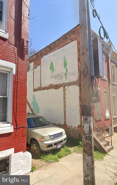 2409 N BOUVIER ST Property Photo 1