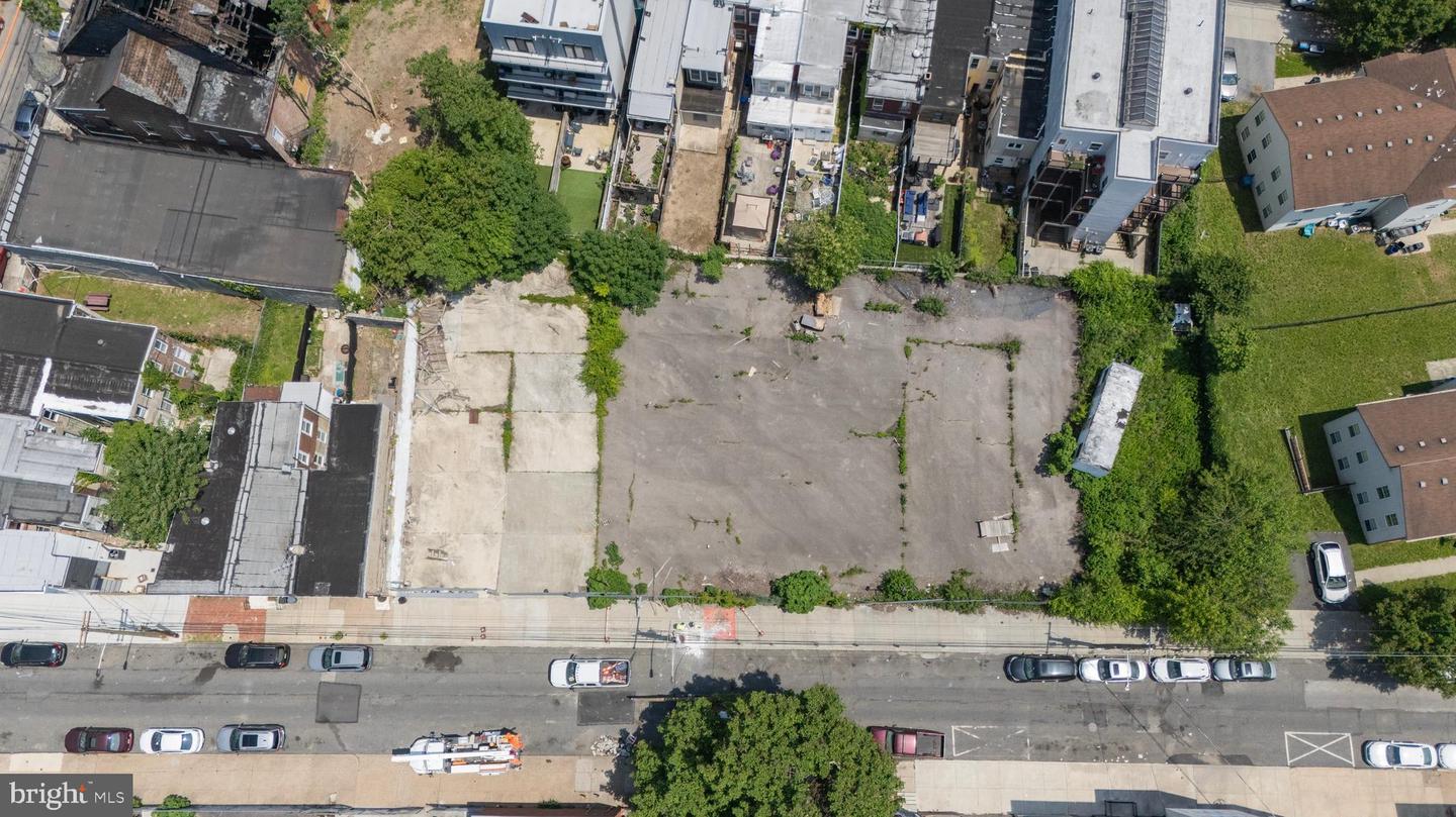 1237-45 W College Ave Property Photo 3