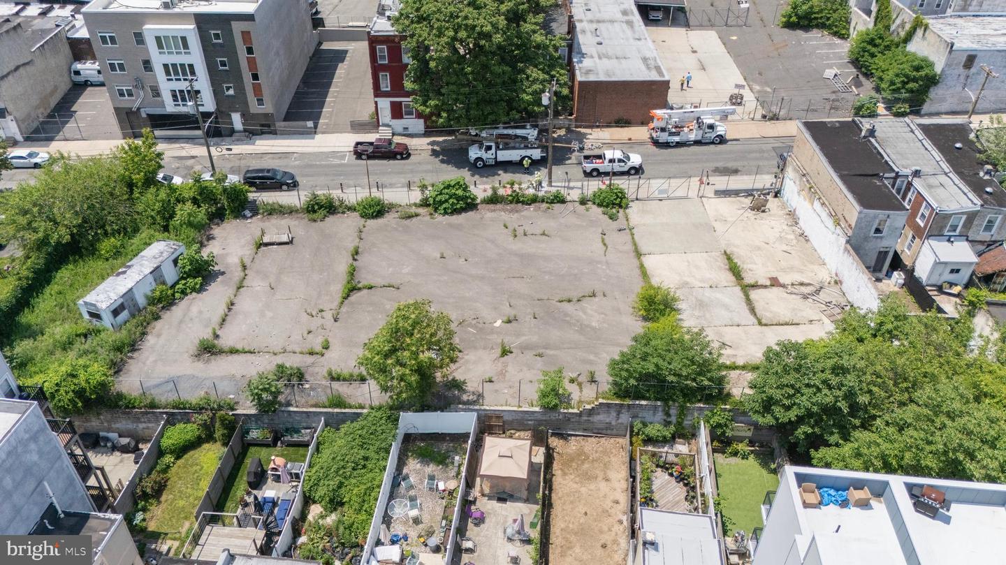 1237-45 W College Ave Property Photo 9