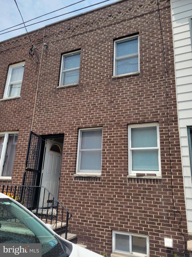 1017 Winton St Property Photo 1