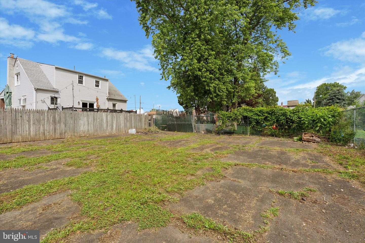 7756 Ditman St Property Photo 23