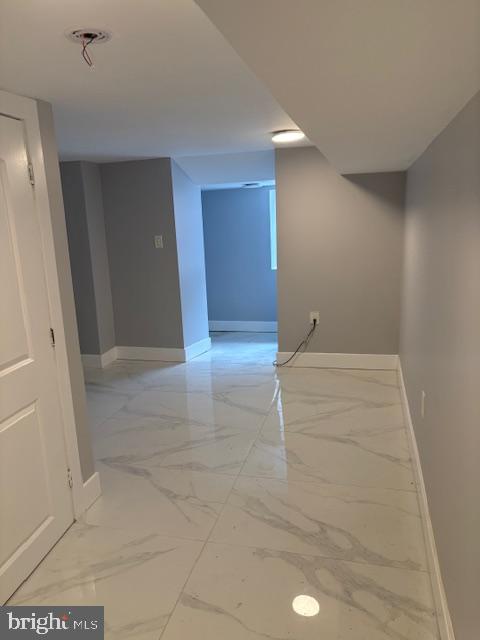 344 Roseberry St Property Photo 4