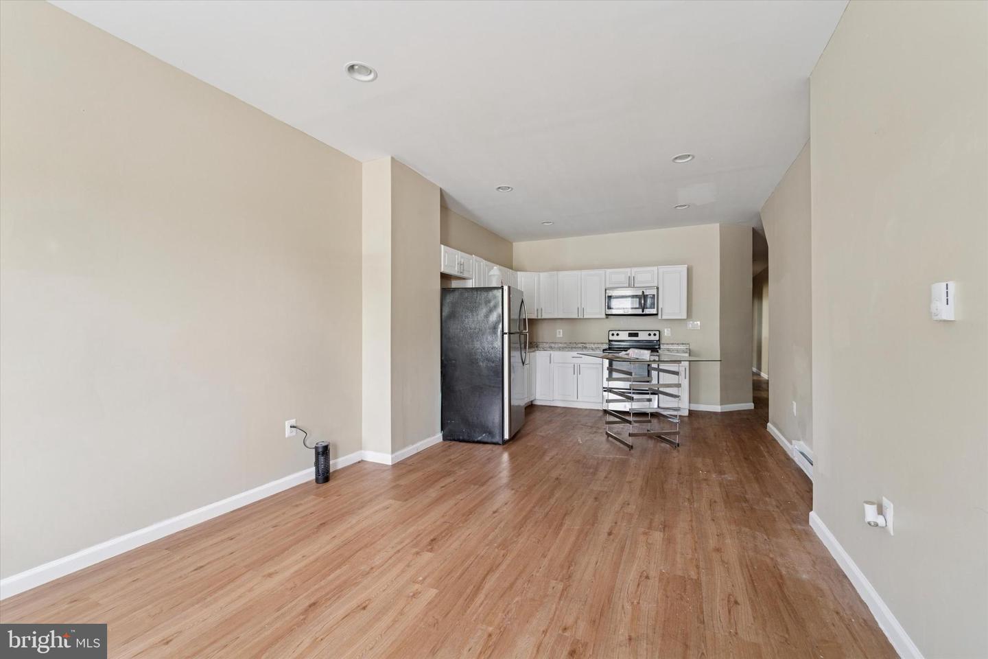7018 Woodland Ave Property Photo 13