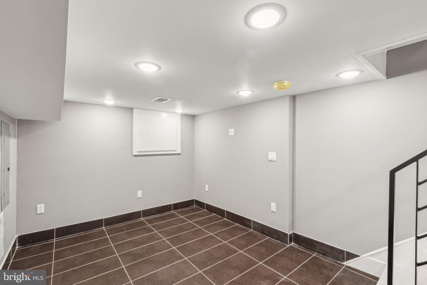 2536 N Lee St Property Photo 21