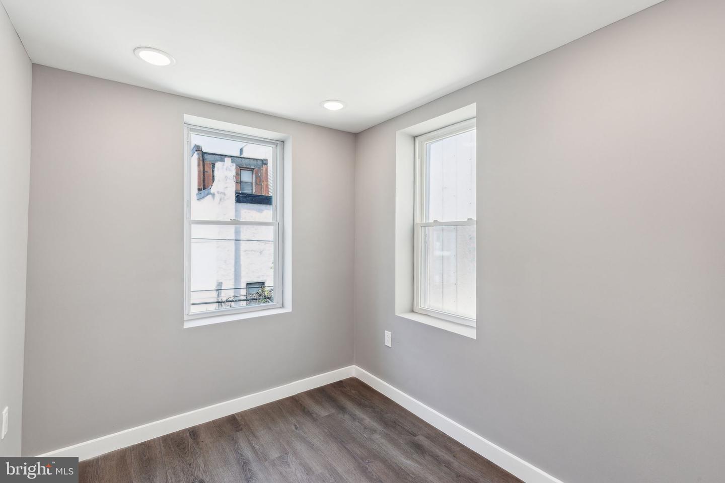 2536 N Lee St Property Photo 30