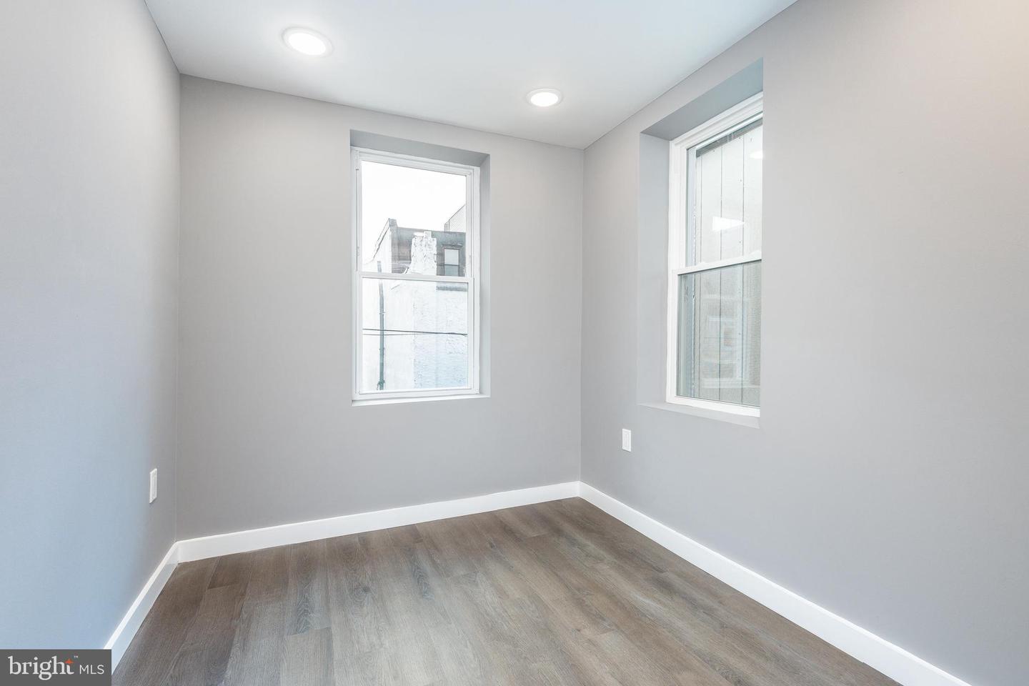 2536 N Lee St Property Photo 53