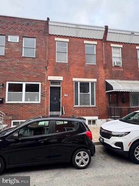1027 Tree St Property Photo 1