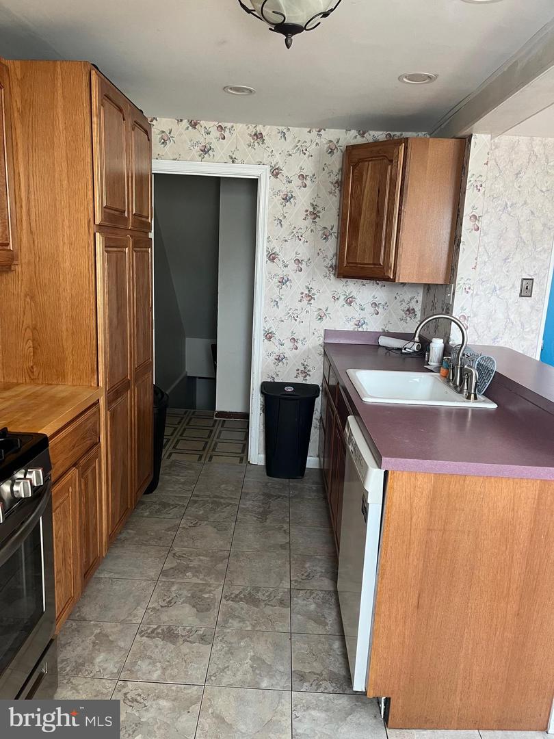 3470 Eden St Property Photo 15